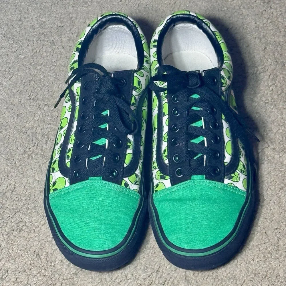 Vans custom alien